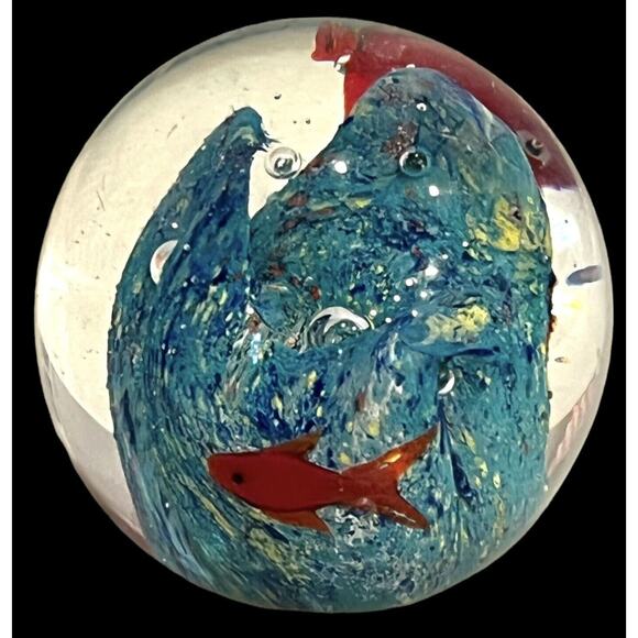 VTG Studio Art GLASS PAPERWEIGHT Ocean Coral Reef Red Coi Fish Waves 2.75" Blue - Picture 1 of 5